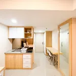 Comfortable And Tidy Studio De Prima Apartment By Travelio